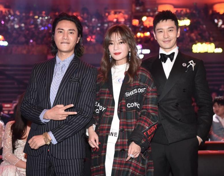 赵薇蒋雯丽长相分析,蒋雯丽比赵薇大10岁