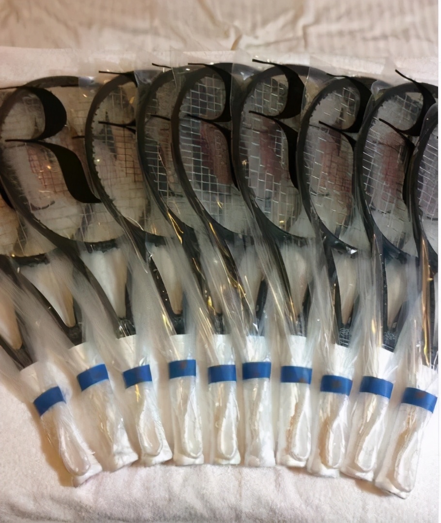 费德勒御用穿线师真实收入 (费德勒个人穿线师)