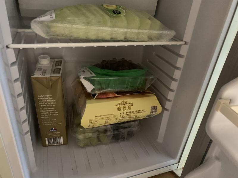 终于！经历了约30小时，这位深圳女留学生从纽约飞回了深圳