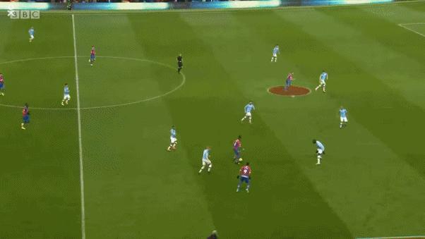 曼城水晶宫福登射门,27脚射门一球未进