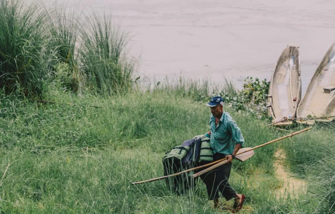 *局骗**和微笑，3000元带你体验双面尼泊尔