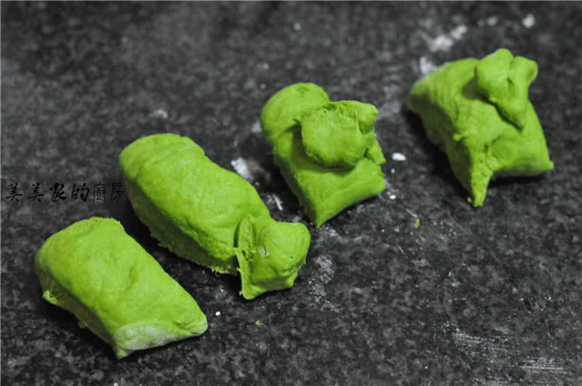 这菜农村到处都是,人称“百草之王”,4月最鲜嫩,做馒头特香!