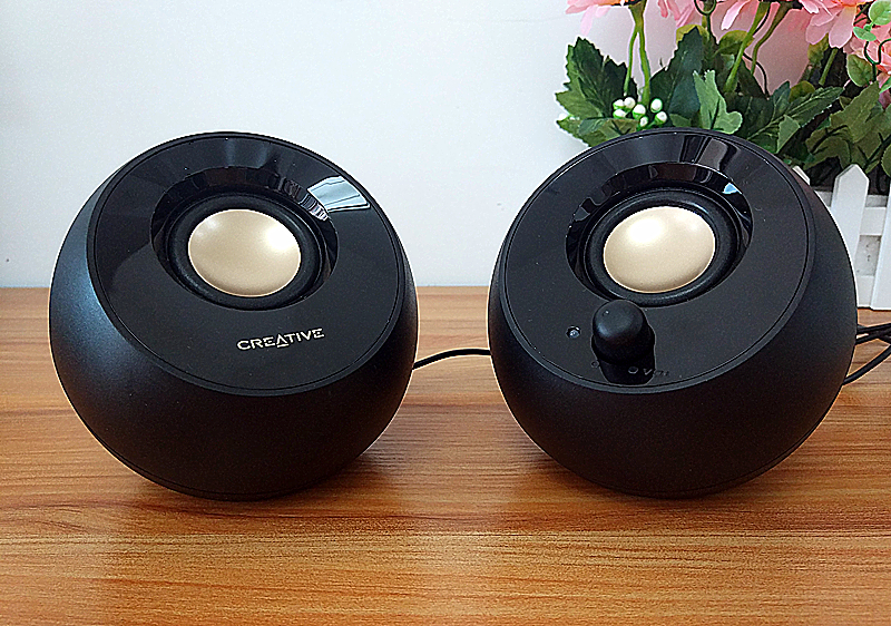 创新音质比较好的桌面音箱,小巧音质好的桌面2.0音箱