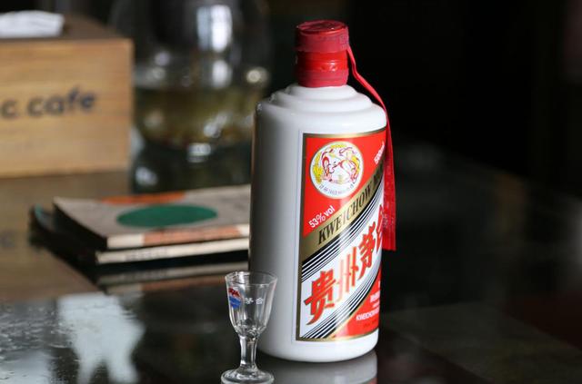 同样是飞天茅台，为什么53度比43度贵那么多？是口味差距吗？