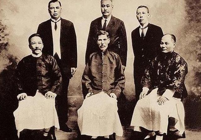 香港女子被犹太商人抛弃，生下两个孩子后，意外成为香港第一望族