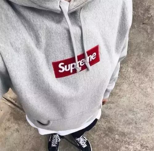 买不起大牌的牌子,买不起潮牌