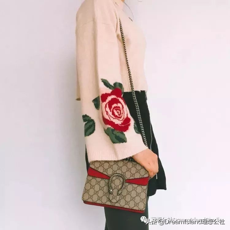 推荐几款适合女生的小包包,想买一款适合的小包包