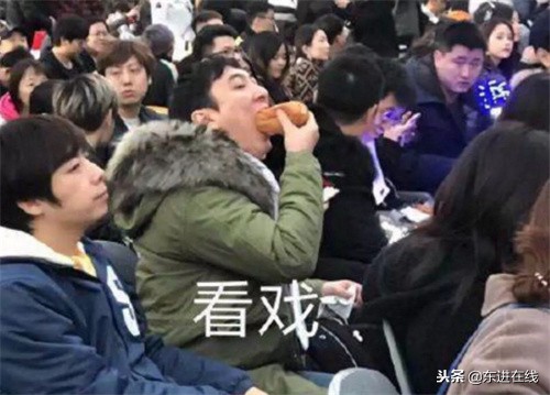 *今条头日**｜王校长“在首尔就是饿死，也不该吃这个热狗”火了