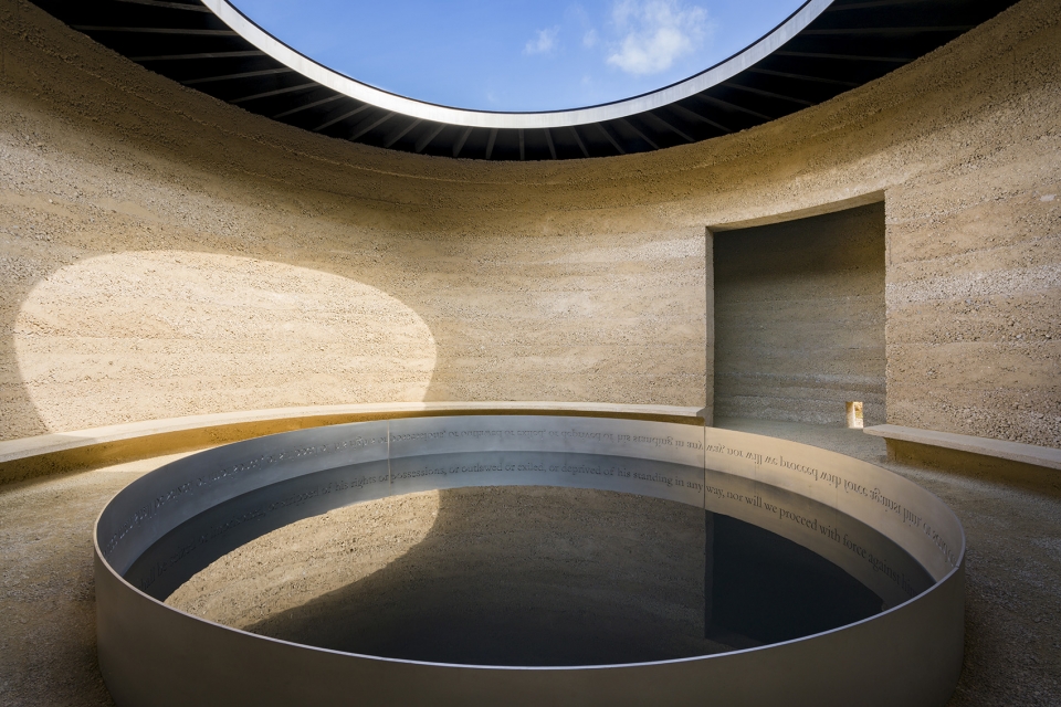 东西方现代夯土墙建筑集粹