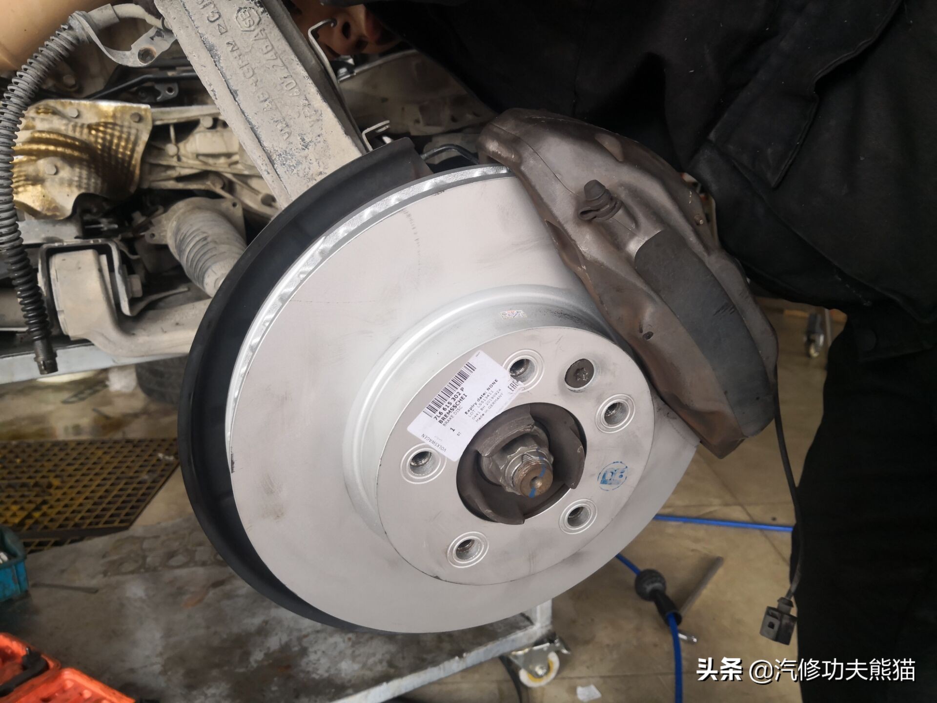 大众途锐急加速发动机故障灯点亮,大众新款途锐车子烧机油