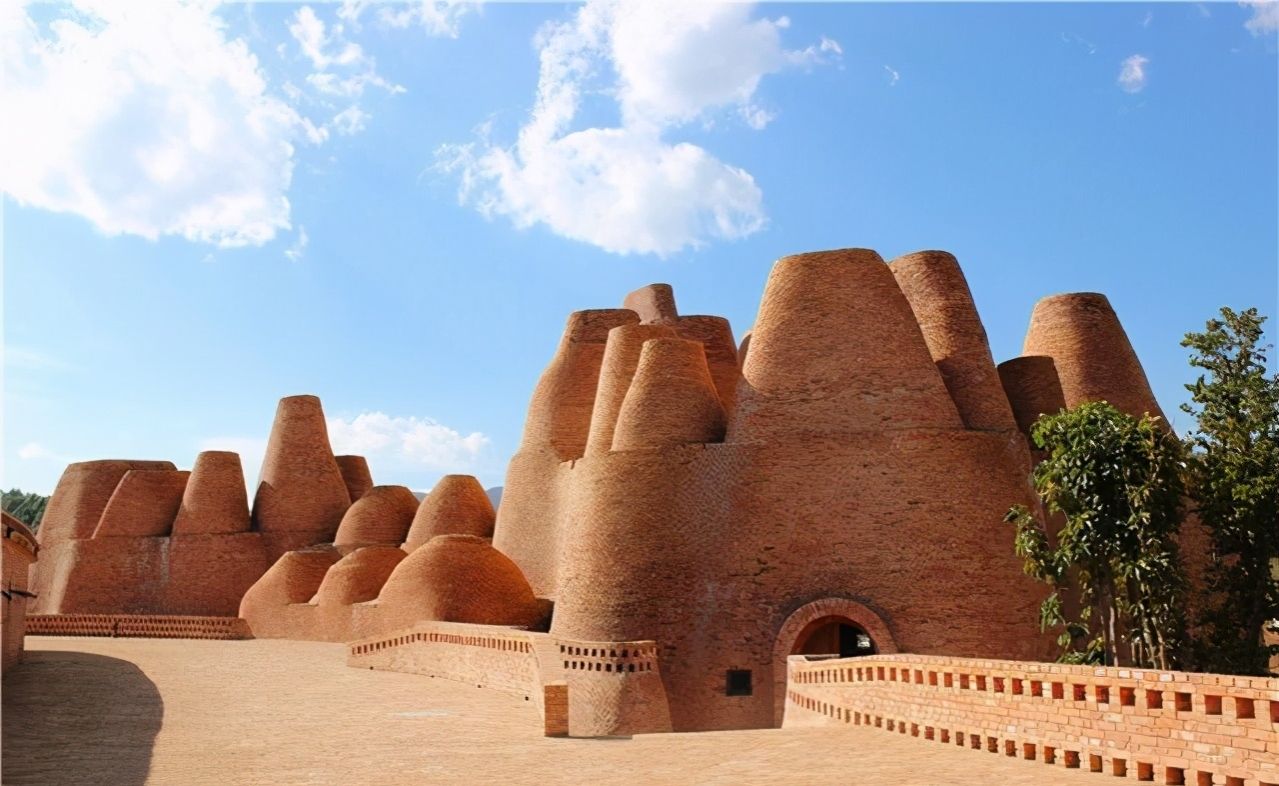 云南有个被低估的养老小镇,云南最适合养老的四座城