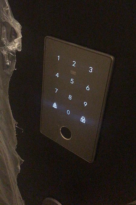 雅安米勒防盗门,米勒防盗门多少钱啊