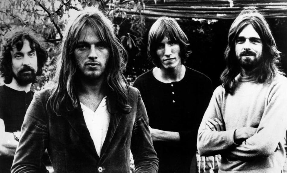 聊一下我喜欢的摇滚音乐以及适合听摇滚的耳机，*放播**器