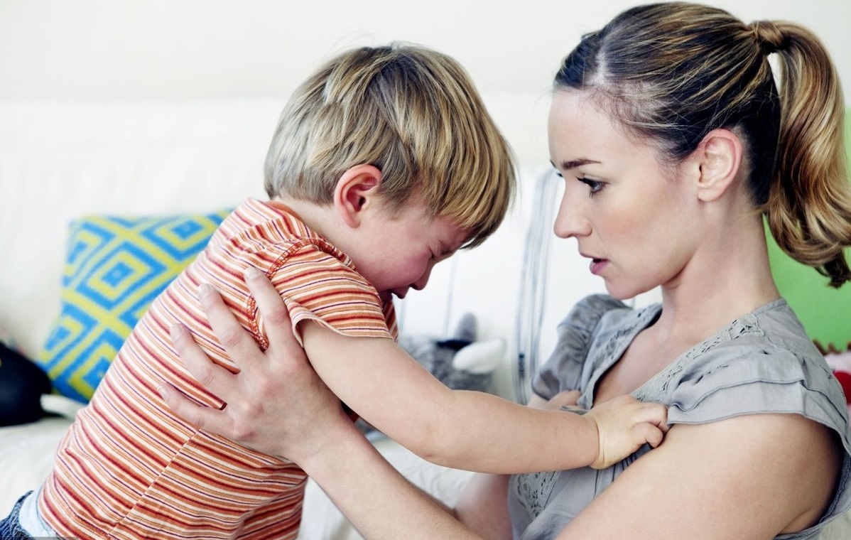 男孩口臭被嫌弃,六岁男孩口臭严重