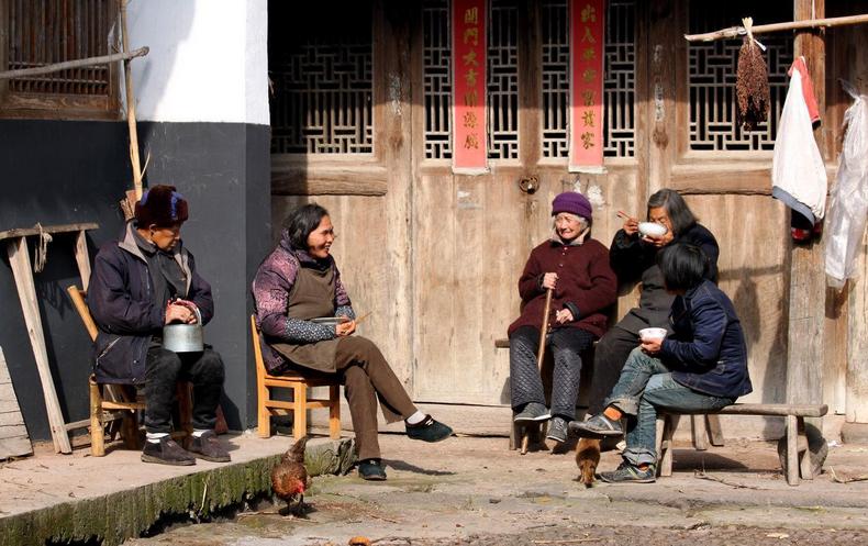 朔日不出门望月不回家是什么意思,古人讲七不出门八不回家的含义