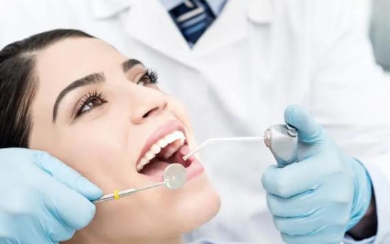 牙科诊所暴利视频,牙科暴利是真的