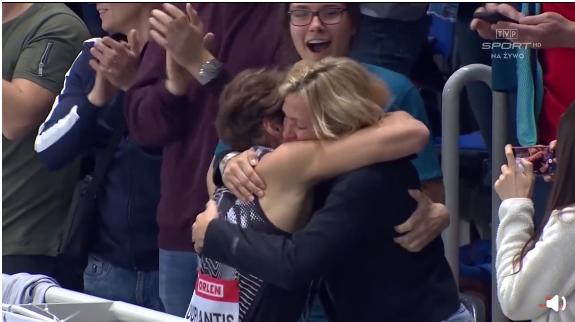 撑杆跳6米22破世界纪录,撑杆跳世界纪录是6.17米