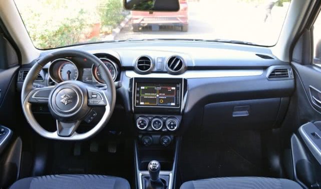 铃木雨燕升级1.8动力测试,铃木新一代豪华车