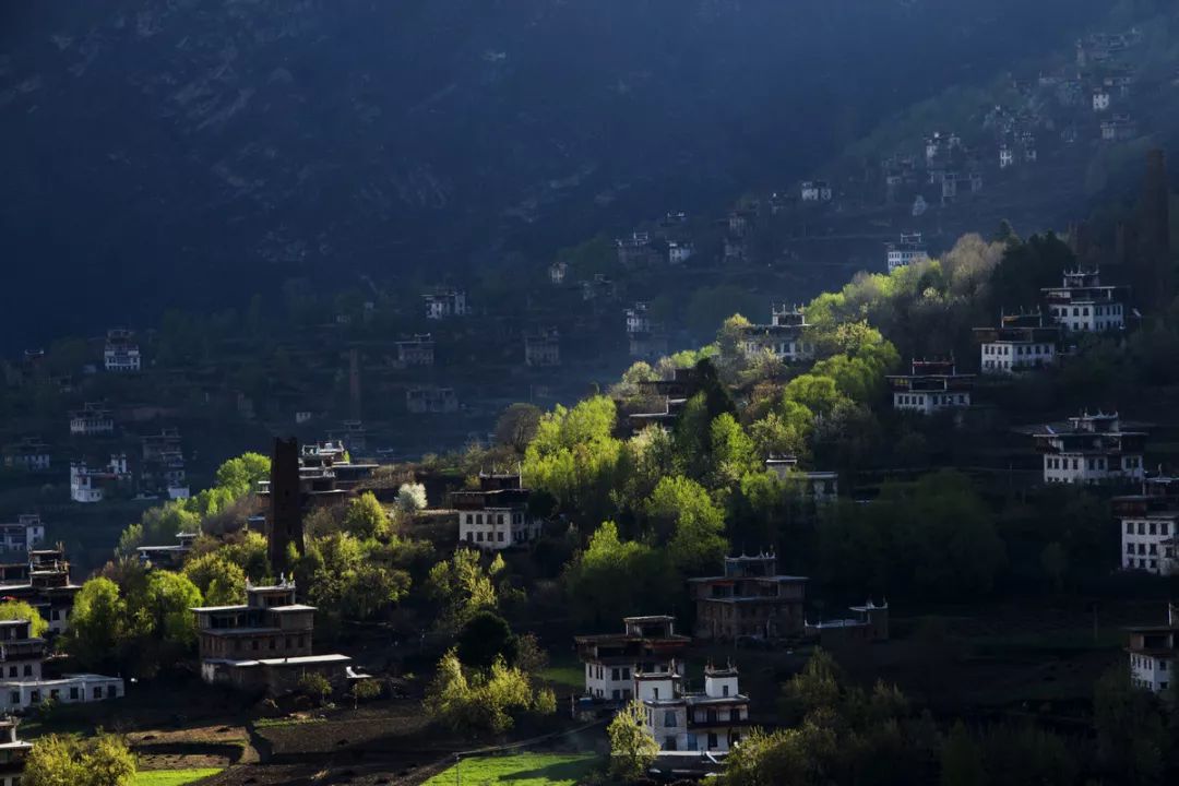 原来“女儿国”是真实存在的，就藏在川西！