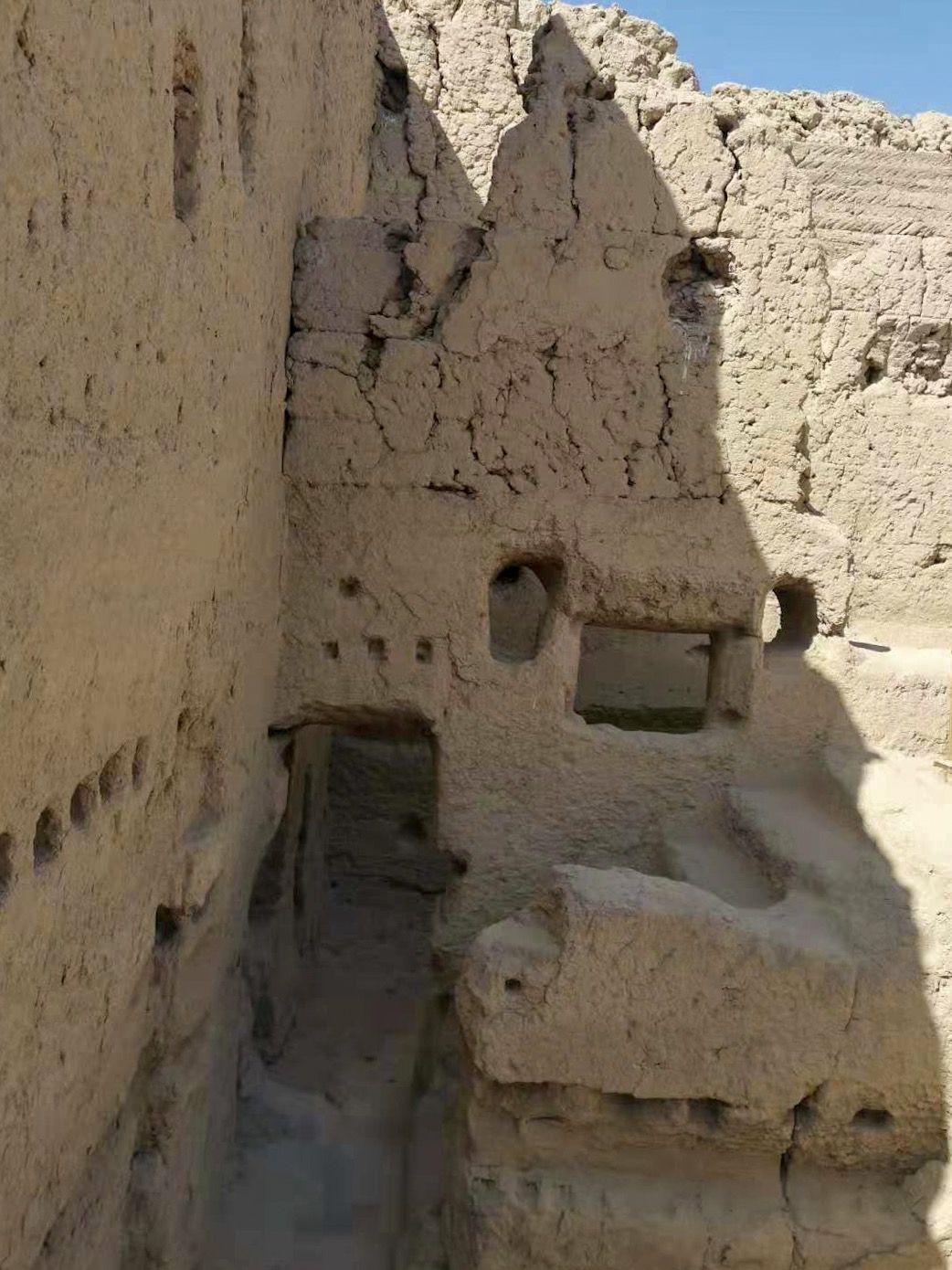 老年人去新疆旅游好去处,适合老年人去的旅游团新疆