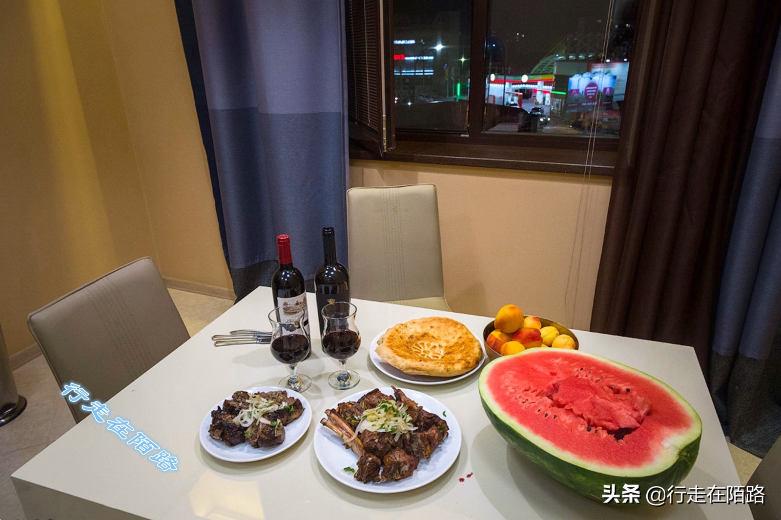 俄罗斯人均收入为什么那么低,俄罗斯真实的工资和物价