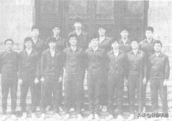 原篮球运动员穆铁柱现况,穆铁柱最伟大中锋