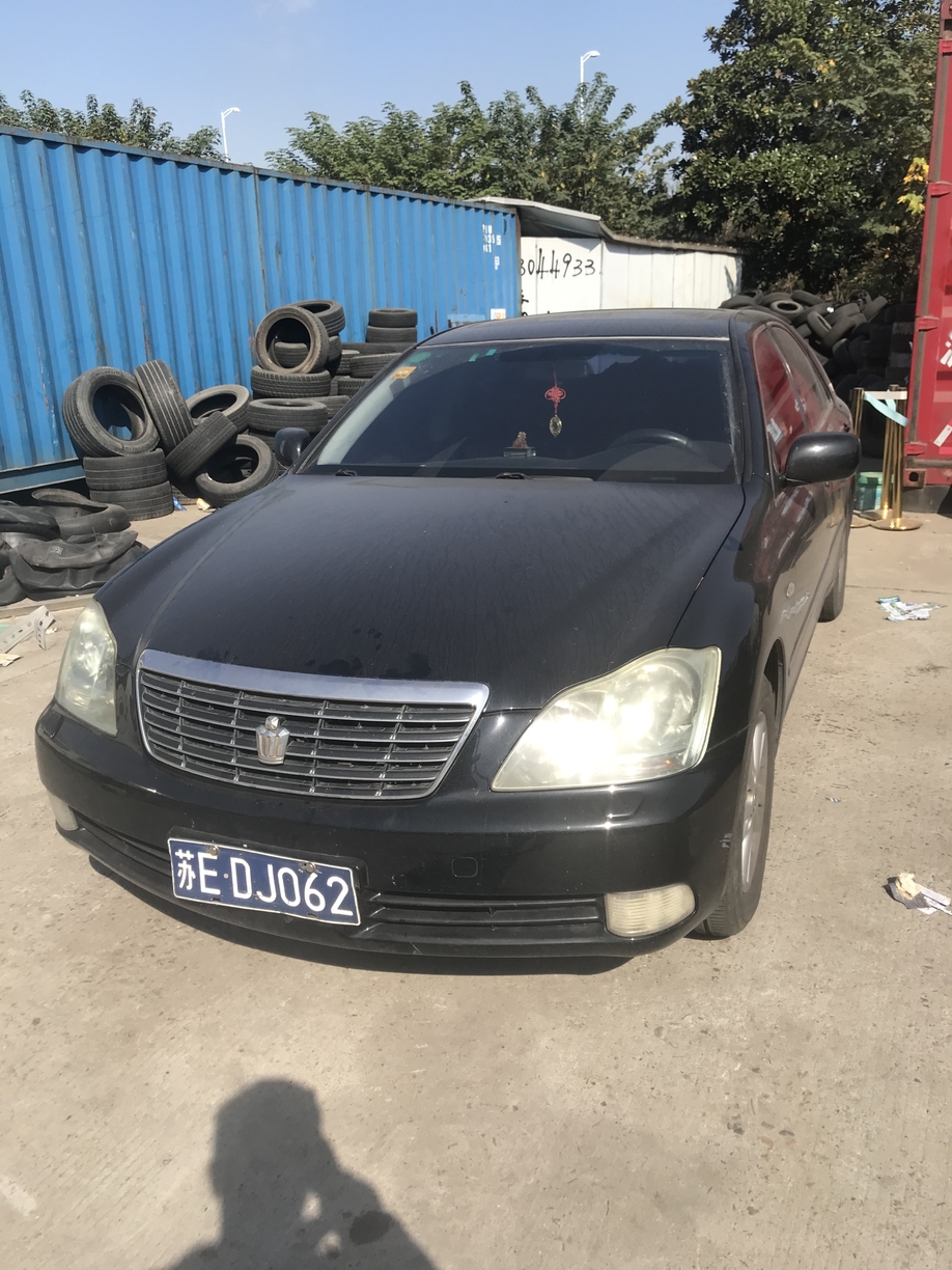 皇冠陆放两驱和四驱哪个动力好,皇冠陆放四驱和两驱动力有差别吗