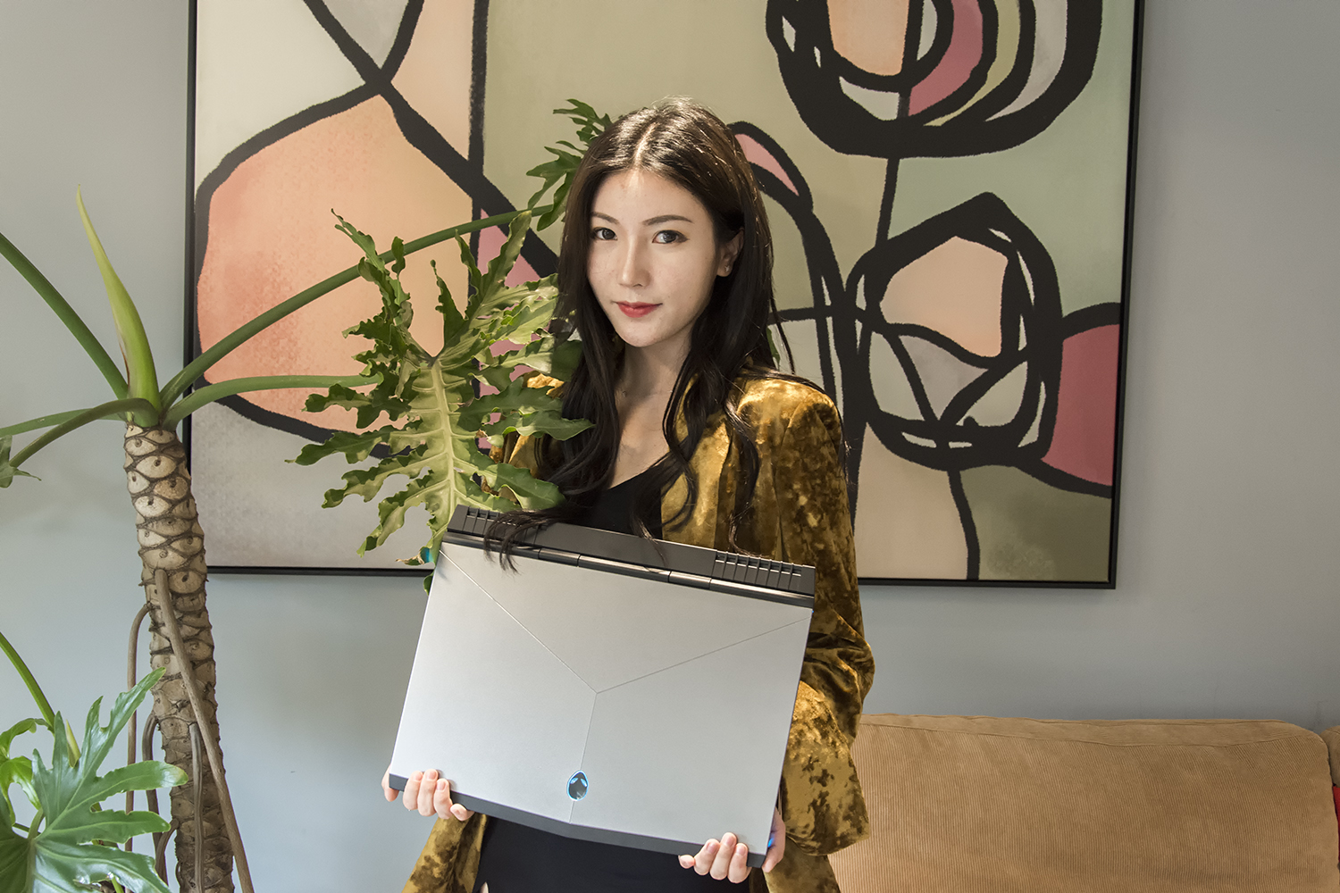 万元笔记本真的强？外星人15R4是否值得你充值信仰