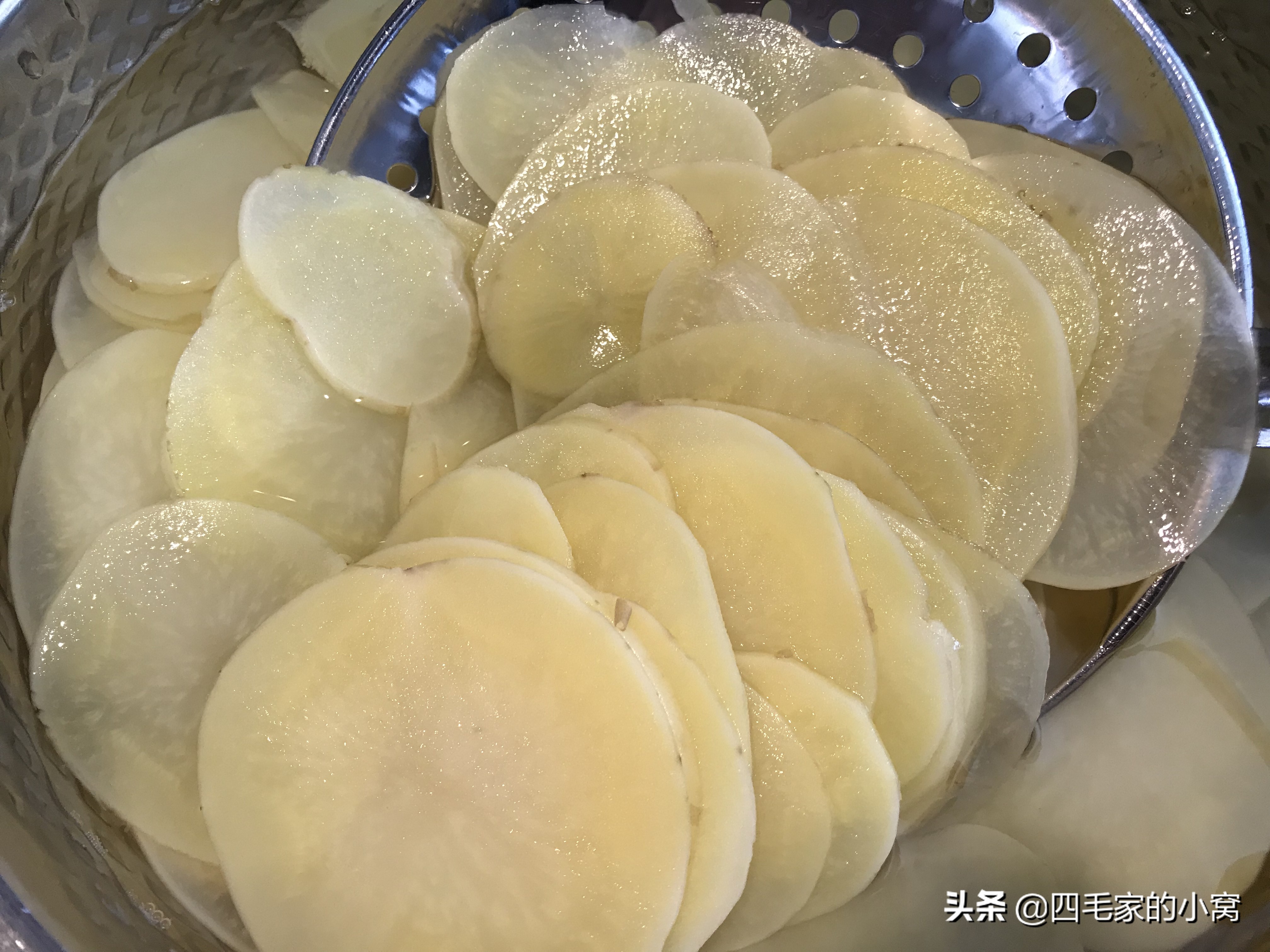 家庭版炸薯片嘎嘣脆视频,薯片怎么炸酥脆可口还好吃