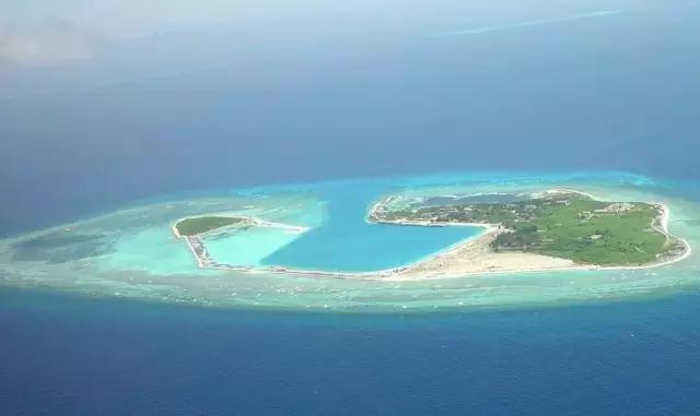 杨颖黎族海岛素颜照,海岛素颜照