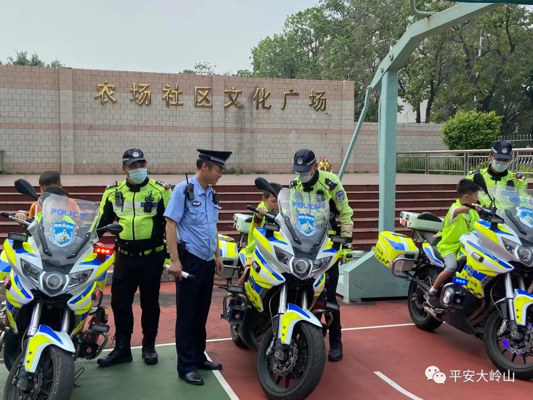 警营开放日蜀黍带你警营探秘,小记者进警营纪录片