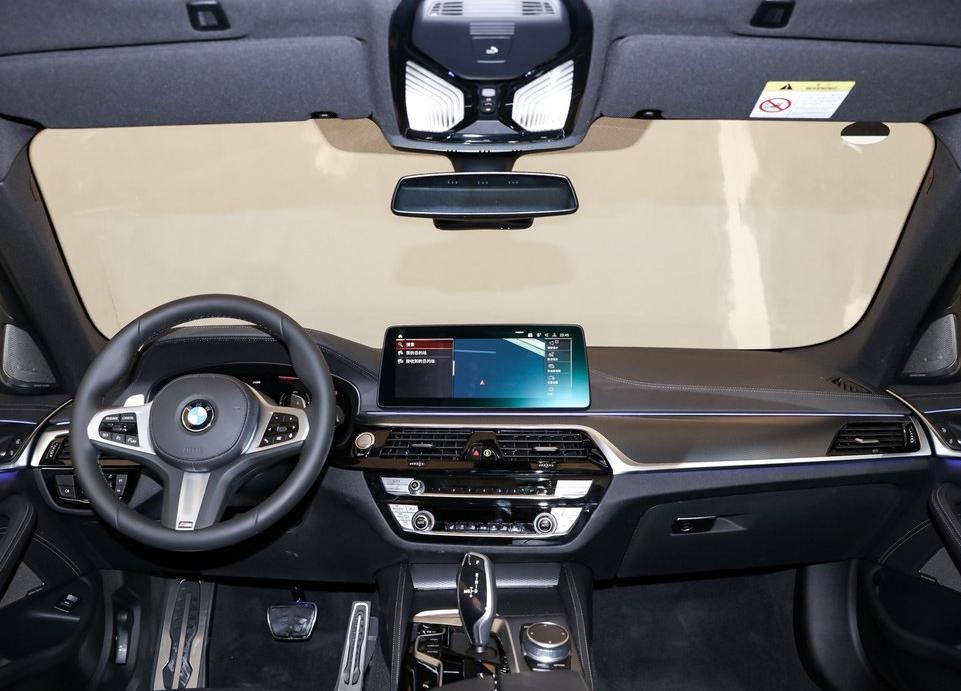 裸车价40万宝马5系,宝马五系42.19万