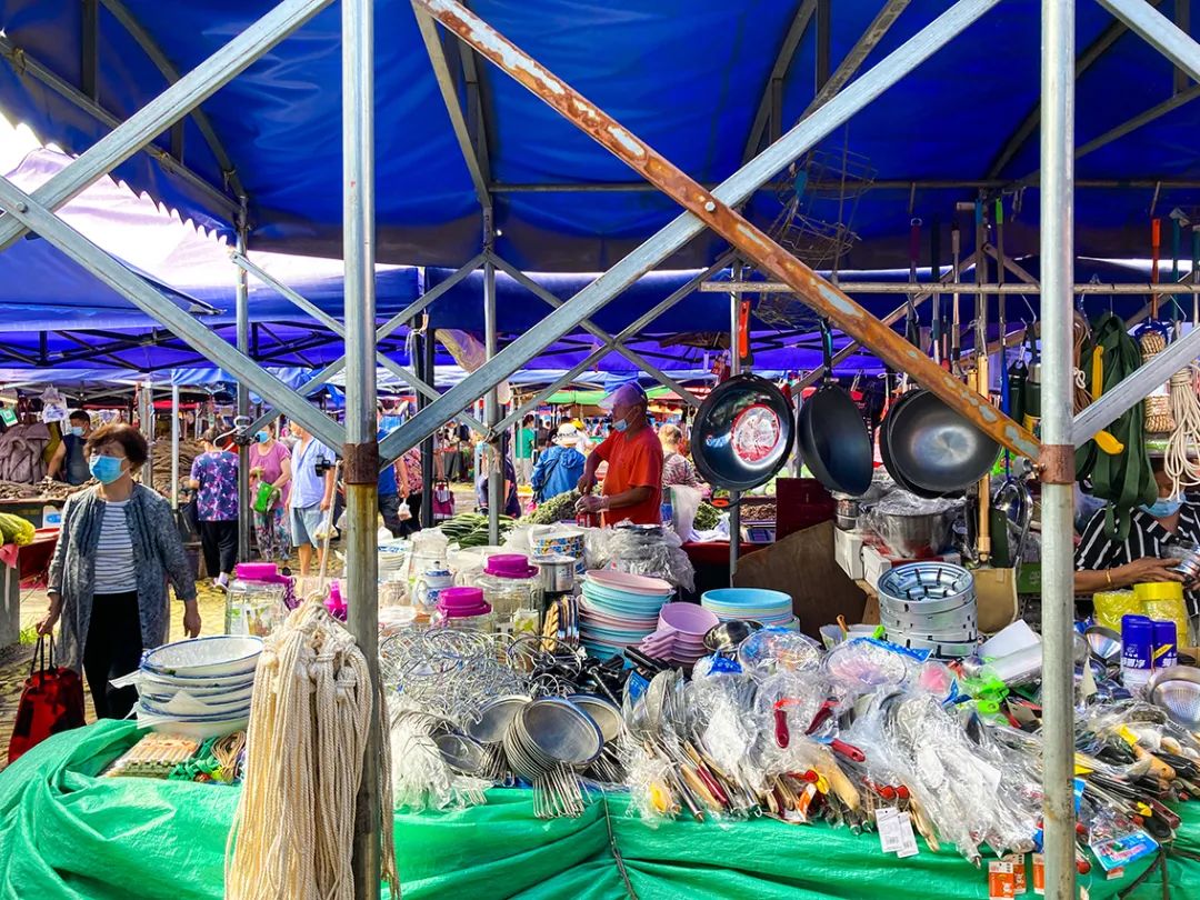 不错挺便宜的早市,附近比较旺的早市