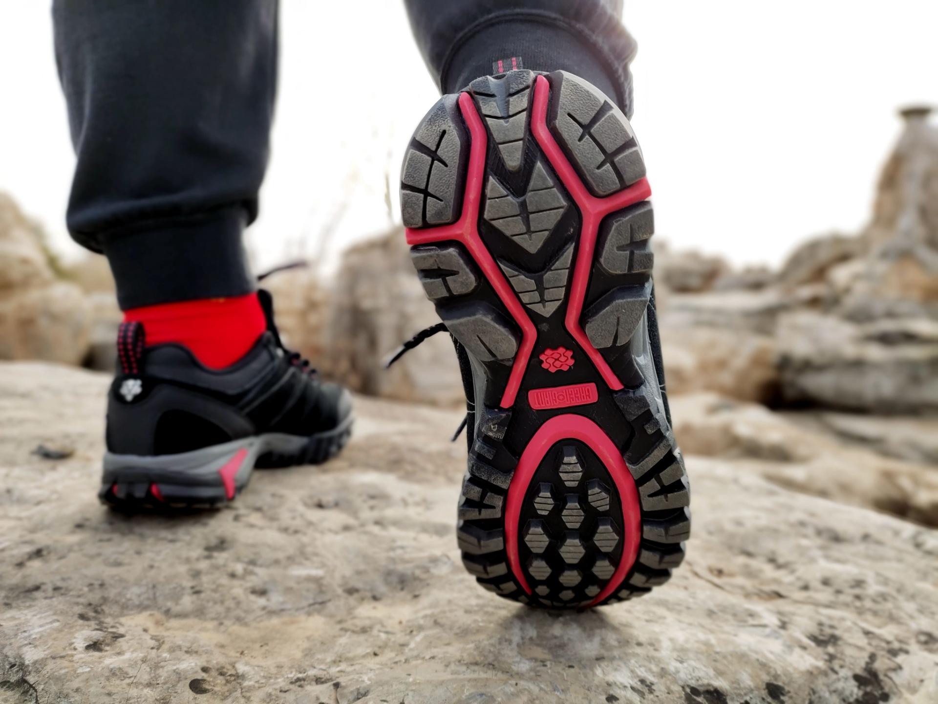 图途户外徒步鞋,春游穿的鞋子