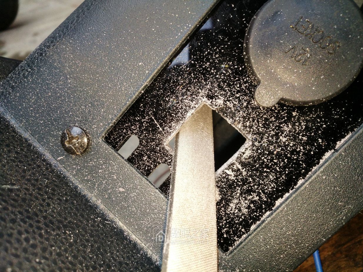 福特嘉年华点烟器插口改u盘,福特嘉年华车上的usb怎么更换