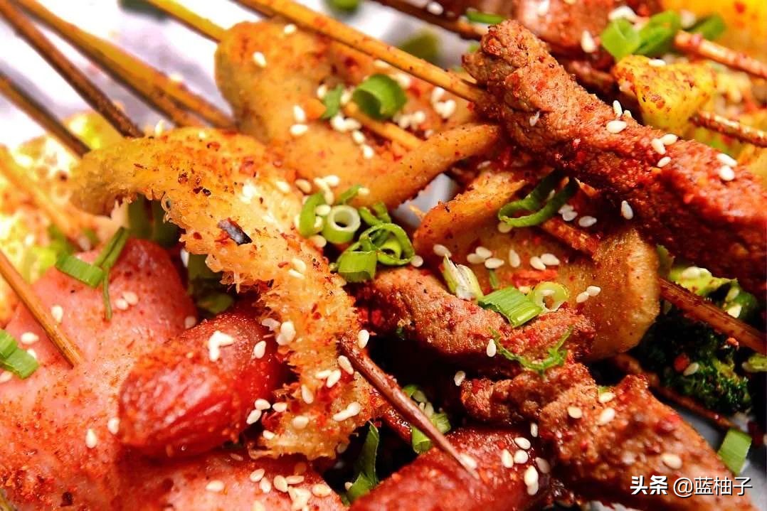 不油的炸串，比烧烤更嫩，比火锅更入味，从素到肉炸嘛嘛香，好吃