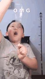 那么多人模仿李佳琦，为什么偏偏火的是天天小朋友?