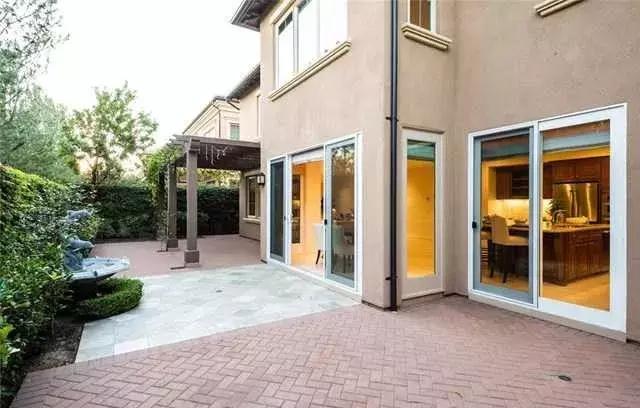 含泪剁手，说说我住尔湾光谱中心附近的物质生活