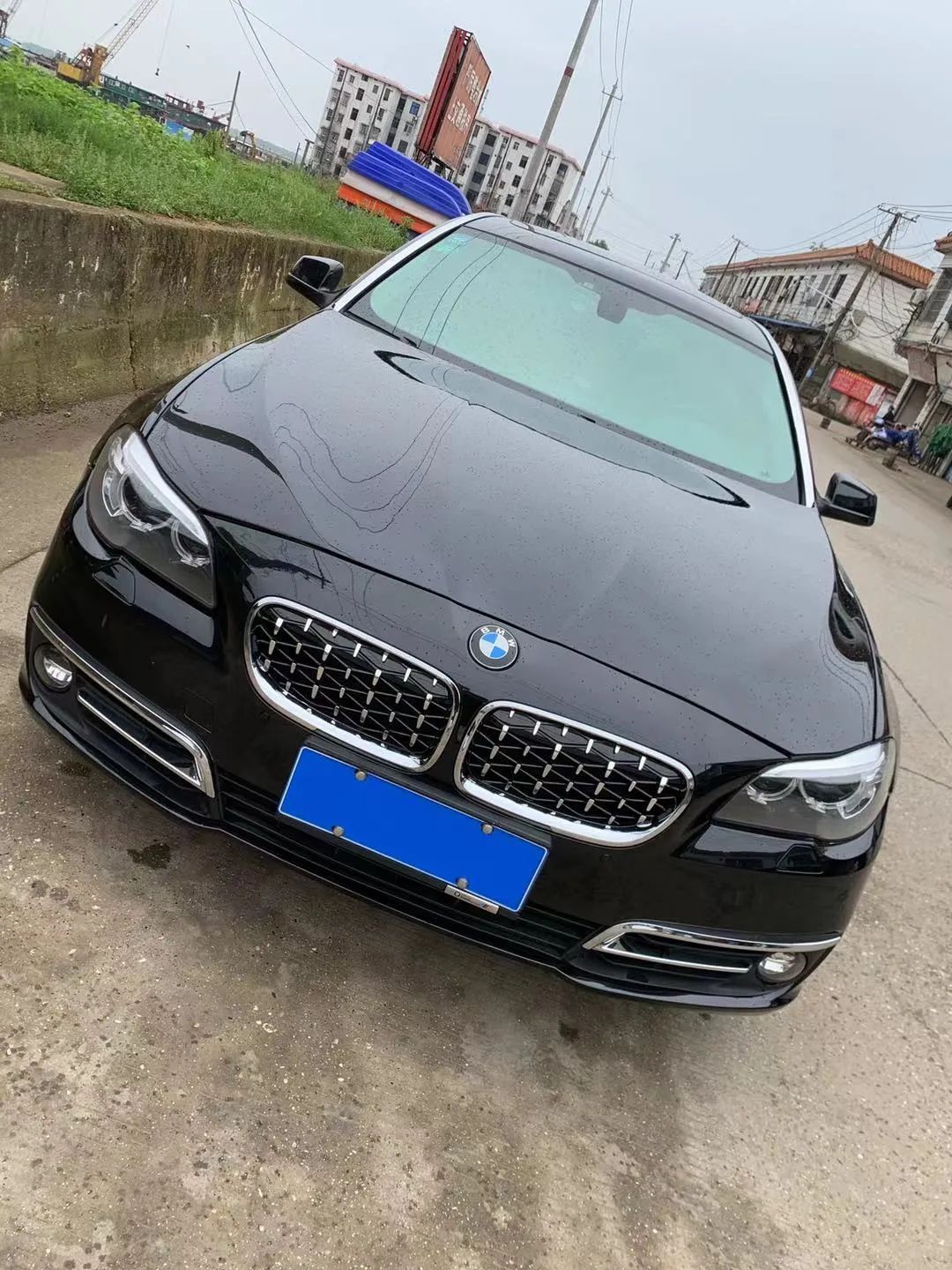 10多年的宝马5系还值得买吗,十年前的宝马5系值得买吗