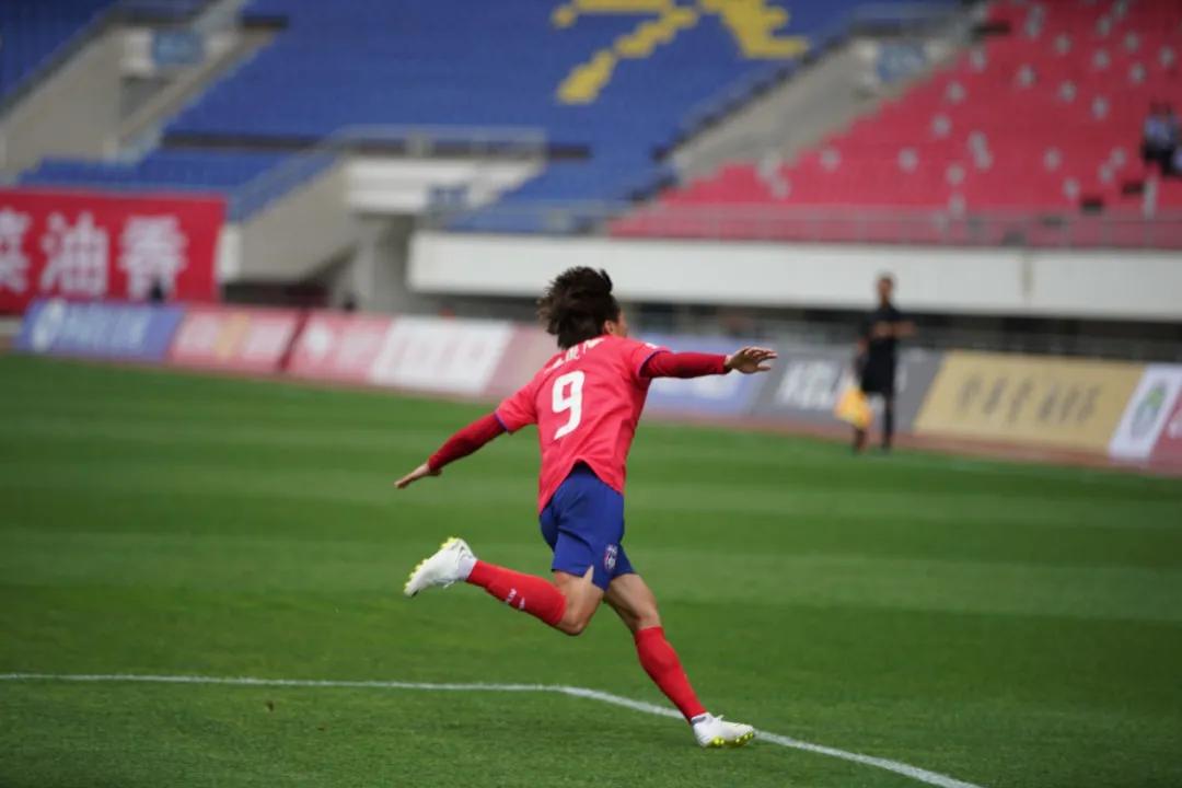 缺钱的足球队能延续陕西“金牌球市”的名声吗?