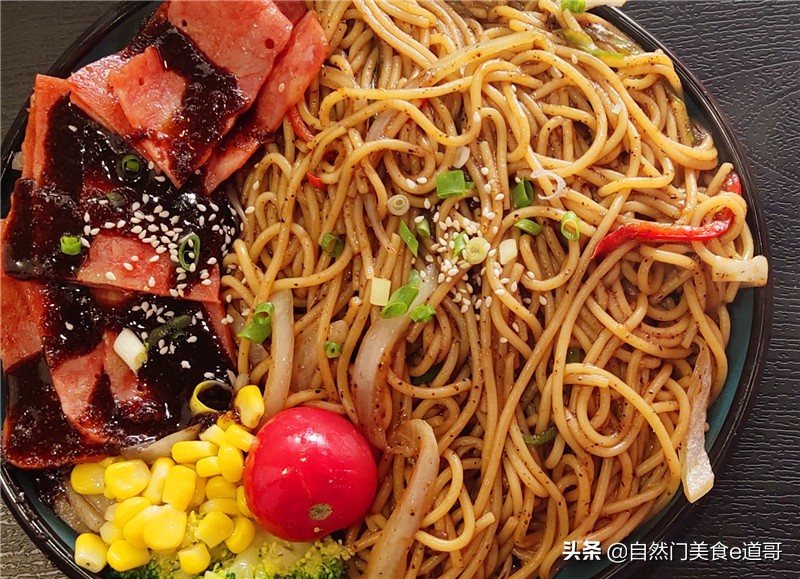 朋友面馆开业2个月就面临倒闭,朋友的店倒闭了我们该说什么