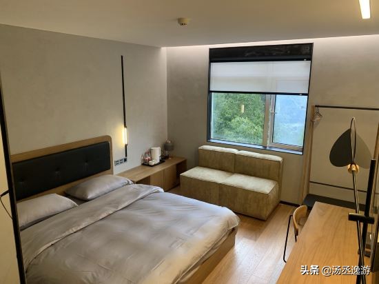 今日附近住宿酒店推荐便宜的,雅安瓦当瓦舍艺悦旅行酒店电话