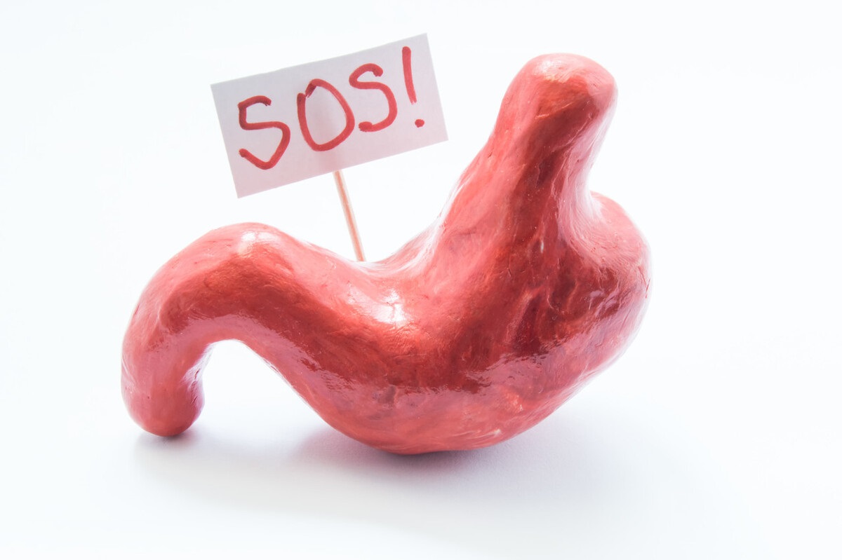 胃溃疡和早期胃癌的症状区别,胃溃疡会变成胃癌的几率大吗