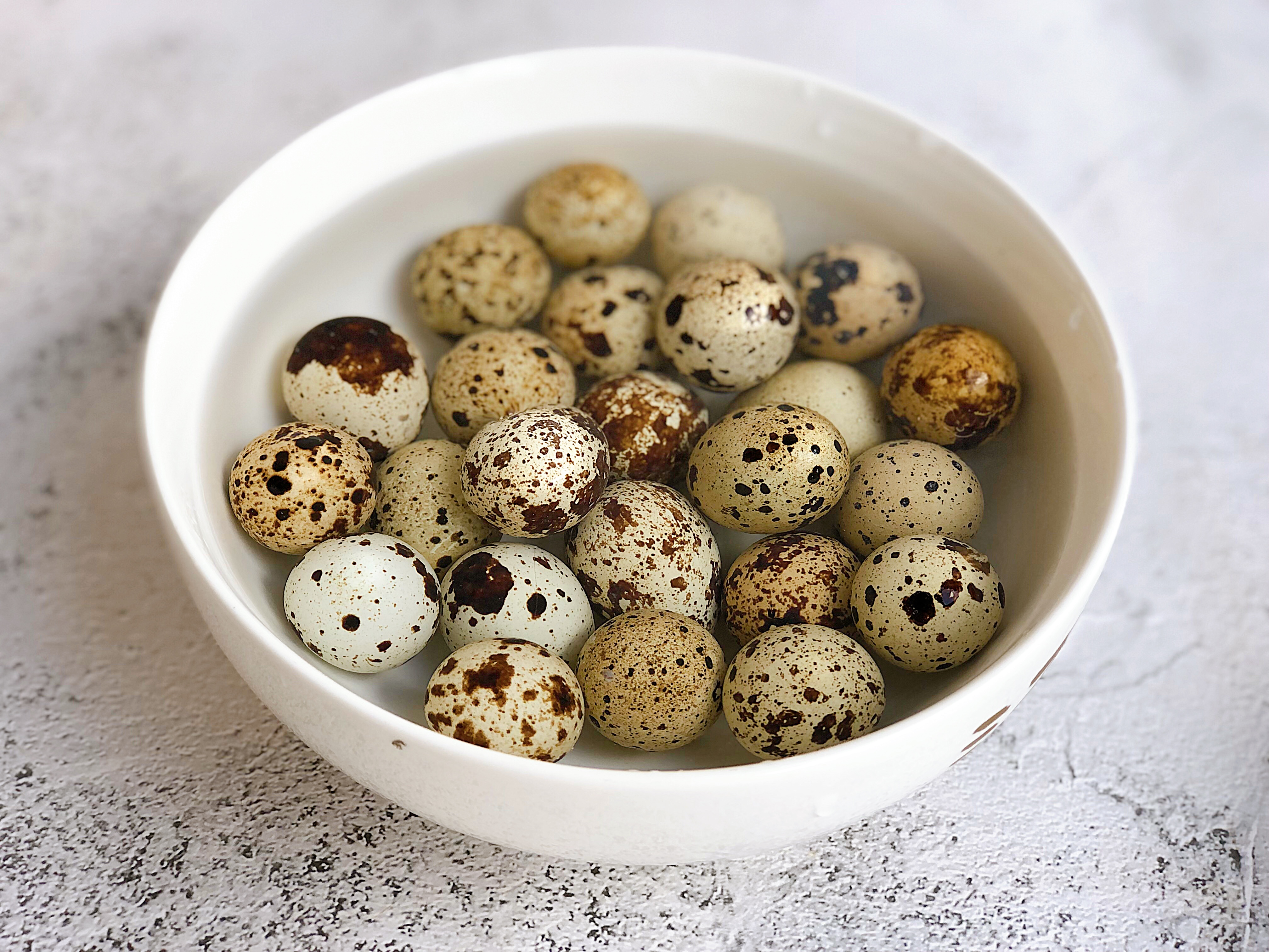 鹌鹑蛋的家常做法五香鹌鹑蛋,五香鹌鹑蛋详细做法