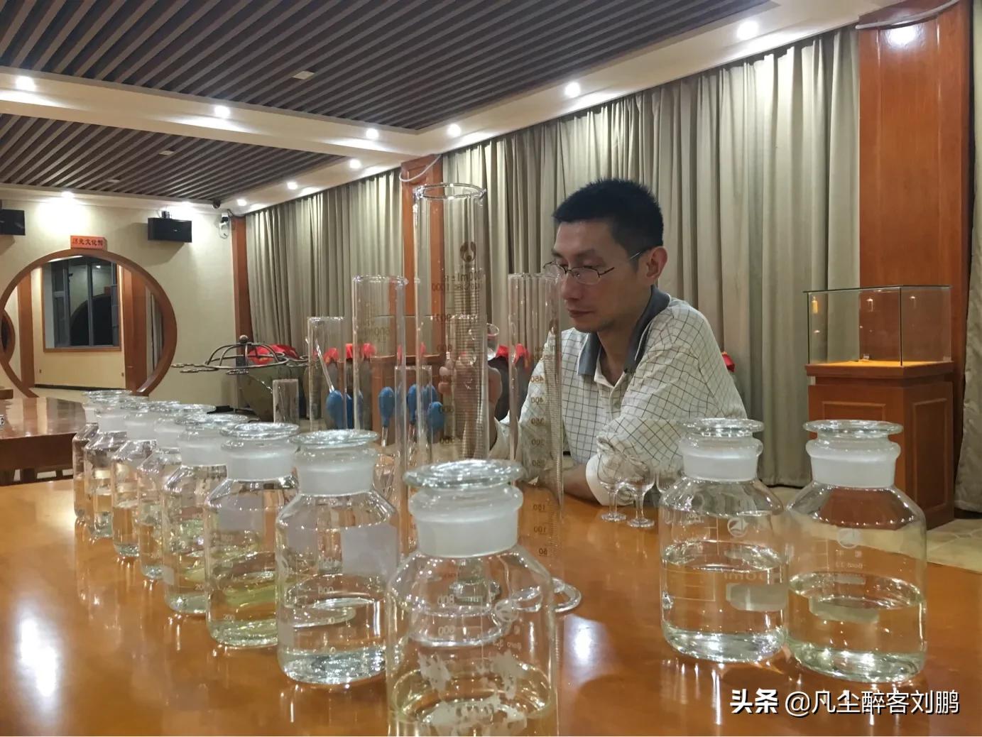 凡尘醉客歌曲完整版,凡尘醉客