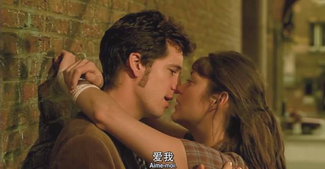 充满遗憾的疯狂爱情故事《两小无猜》