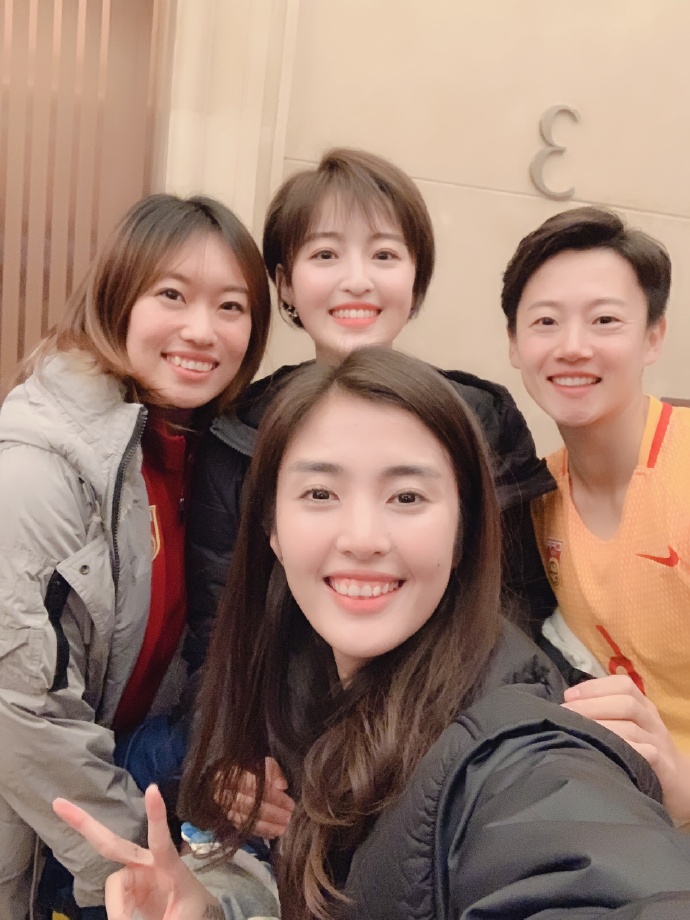 杨茗茗足球,杨茗茗世界杯写真照美如花