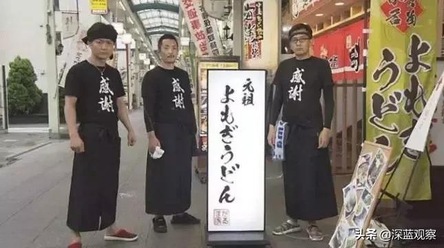 黑帮卖奶茶,黑帮摆摊卖夜宵