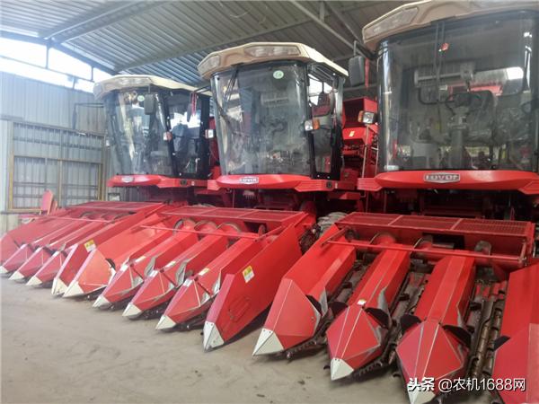 雷沃收割机,雷沃收割机最新款