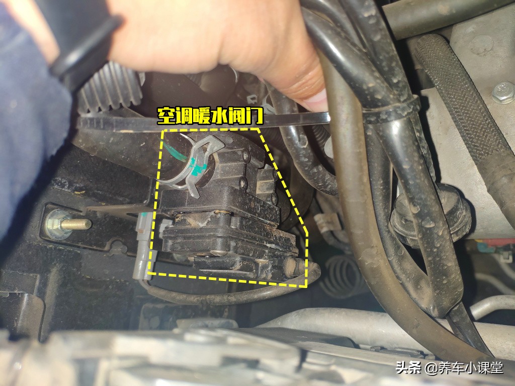 空调正常高低压管都冷怎么回事,冬天空调不热高低压管发烫咋回事